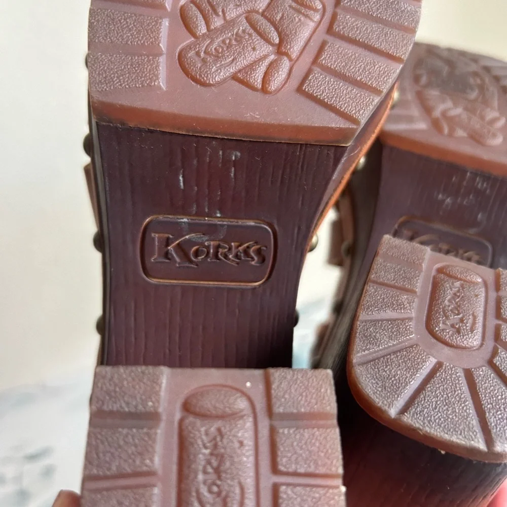 Korks Whitney Platform Heels